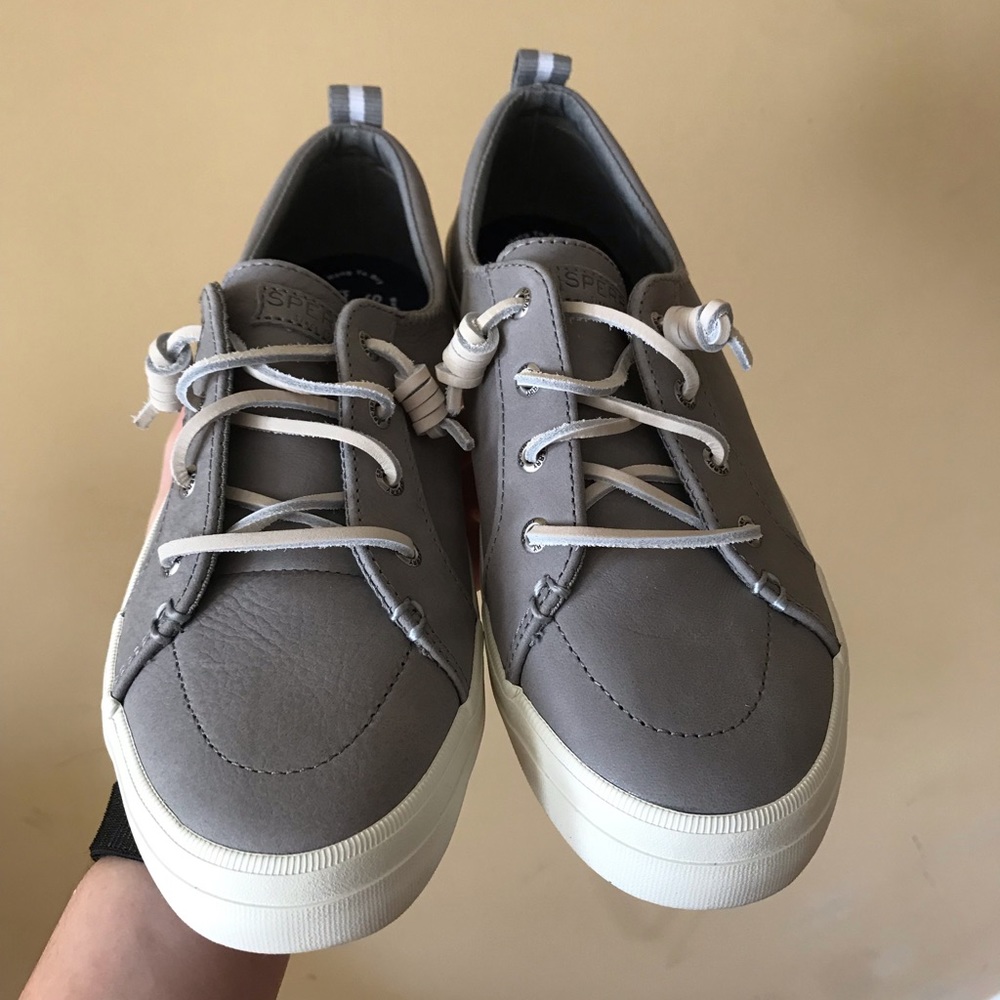 Sperry Crest Vibe Washable Leather Sneaker size 9